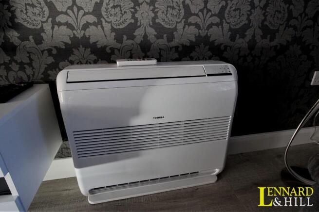 Air Con Unit