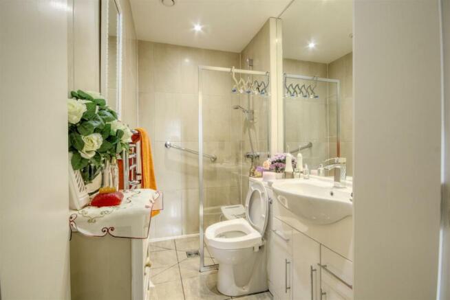 1 bed Apartment for sale Image 7