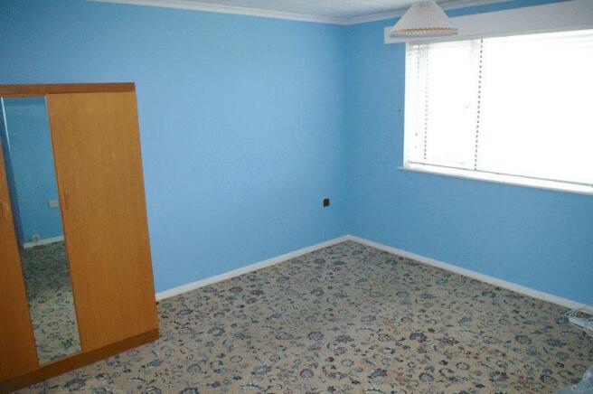 bed 1 front