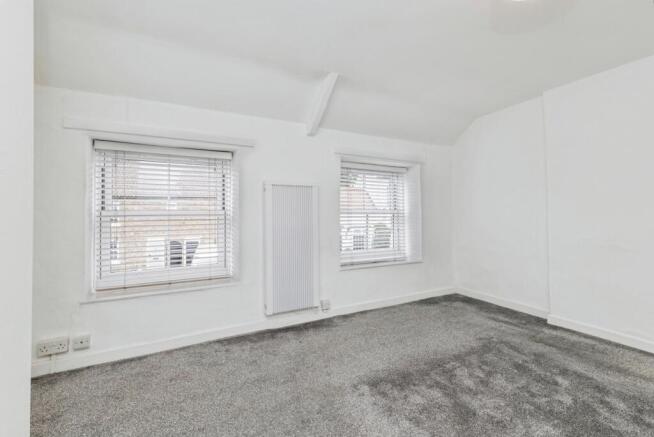 2 bed Semi-Detached for sale Image 11