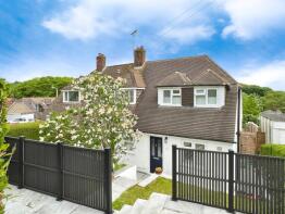 32, Ians Walk, Hythe CT21 5TT