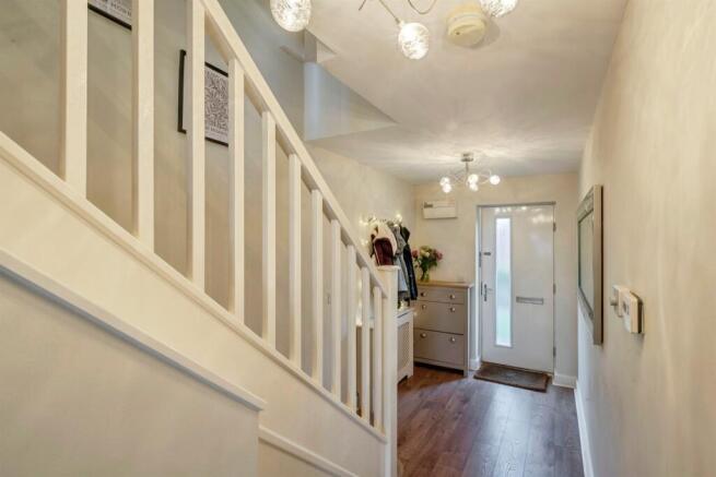 4 bed Terraced for sale Image 9