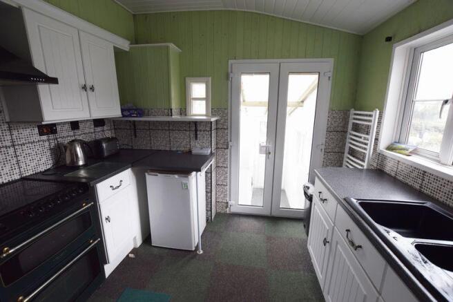 Further Kitche...