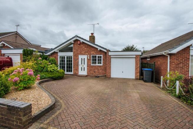 Front Garden & Forecourt