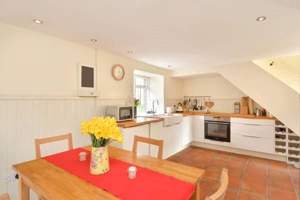 Kitchen/Dining