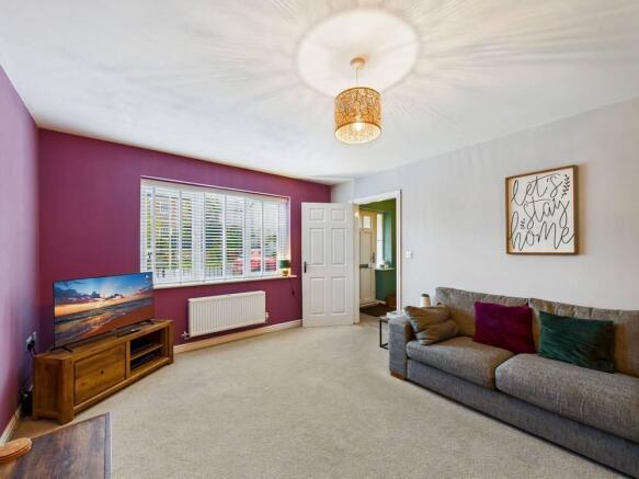 4 bed Detached for sale Image 11