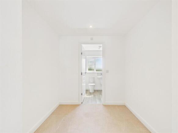 3 bed Detached for sale Image 8