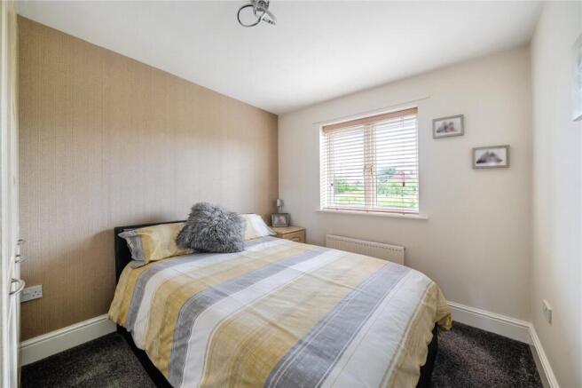 5 bed Detached for sale Image 10