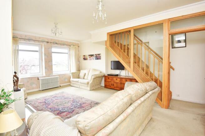 2 bed Flat for sale Image 4