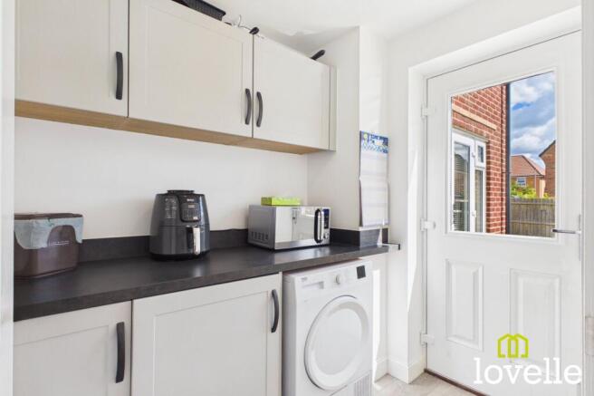 4 bed Detached for sale Image 7