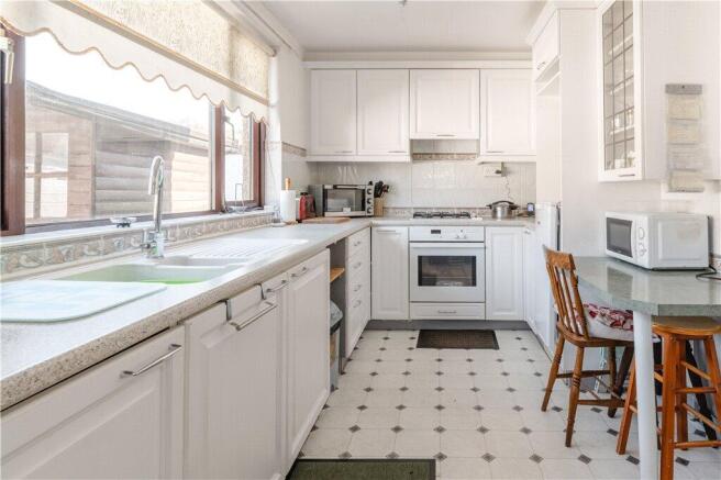 3 bed Bungalow for sale Image 6