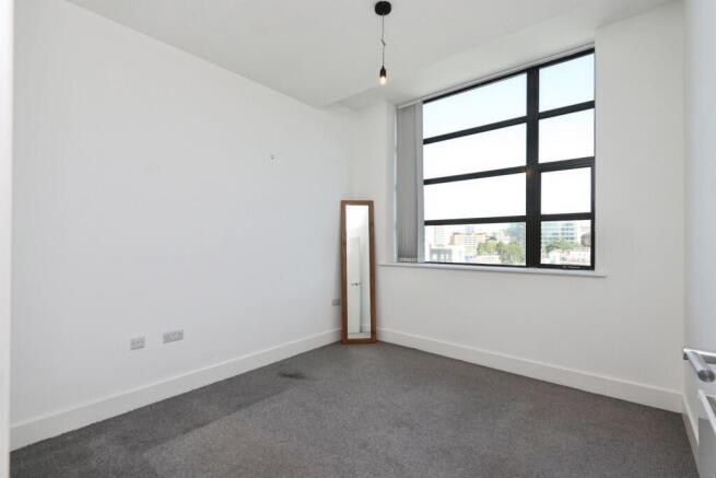 2 bed Apartment for sale Image 8