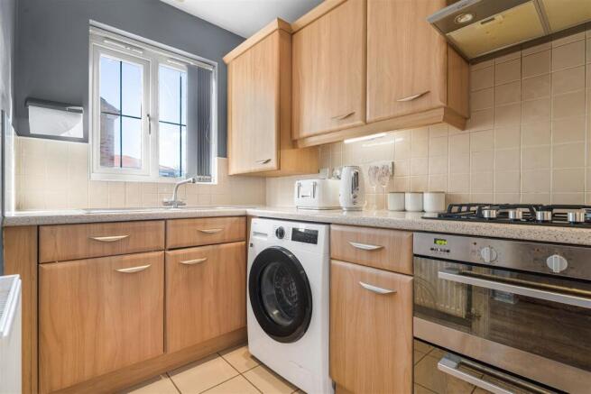 2 bed Terraced for sale Image 6