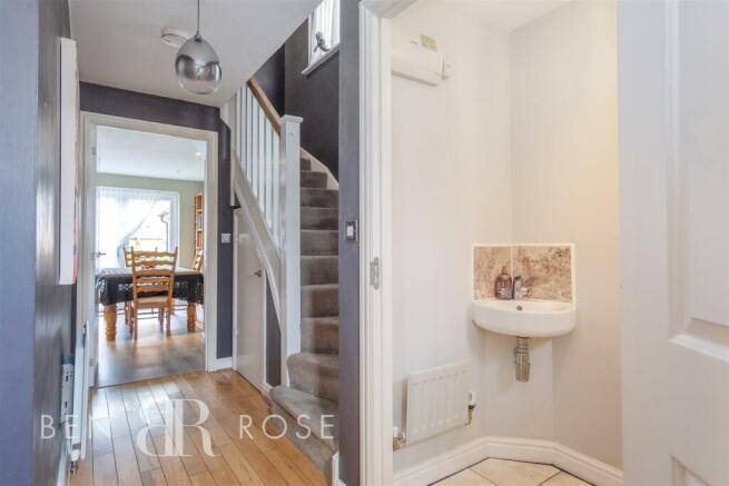 Entrance Hall/WC
