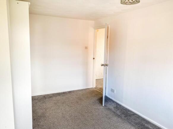 3 bed Semi-Detached for sale Image 7