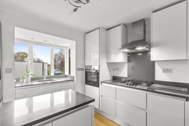 Denewood Totteridge Rd-7.jpg