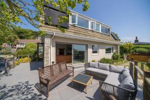 Laconia, Old Park Road, Ventnor PO38 1XU