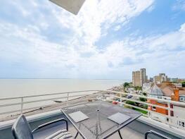 Flat A9, 2 Argyll House, Seaforth Road, Westcliff-on-sea SS0 7SH