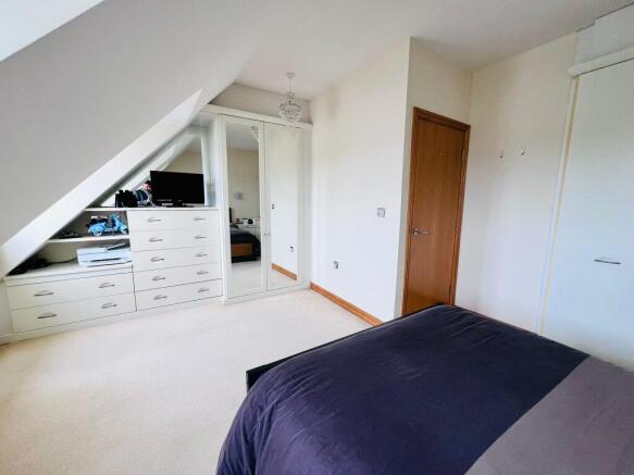 BEDROOM 1.jpeg