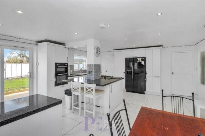 Open Plan Living Kitchen/Dining Room