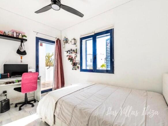 bedroom-with-terrace-tanira-house-cala-de-bou-ibiza