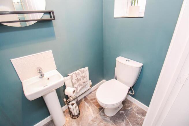 2 bed Town House for sale Image 9