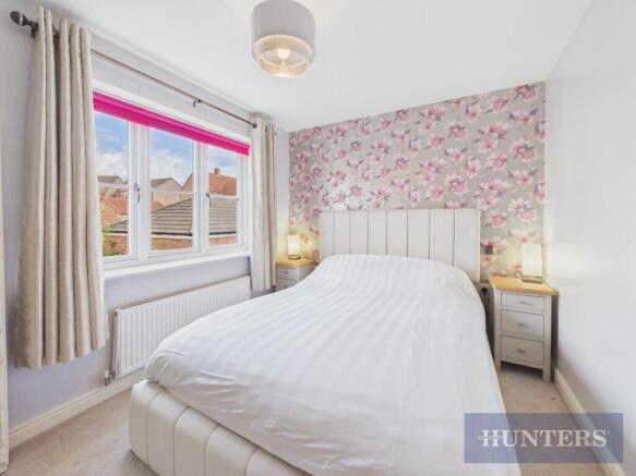 4 bed Semi-Detached for sale Image 12