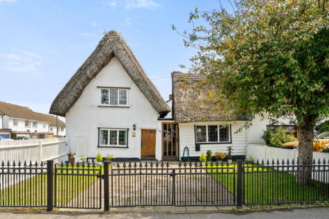 Cambridge Road, Stansted, Essex, CM24