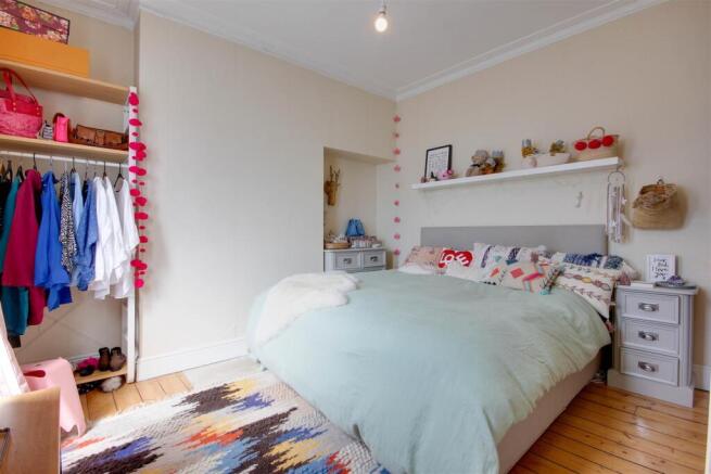 3 bed Terraced for sale Image 10