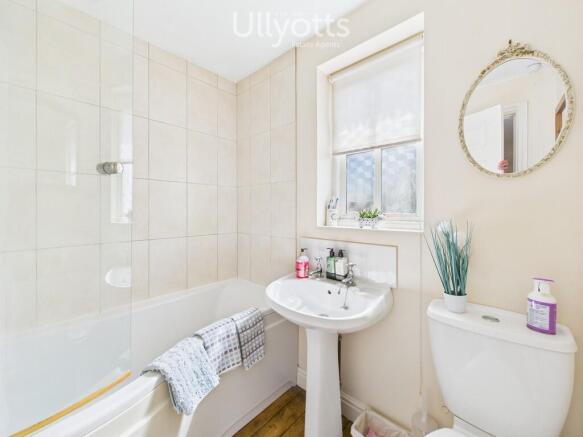 3 bed Semi-Detached for sale Image 10