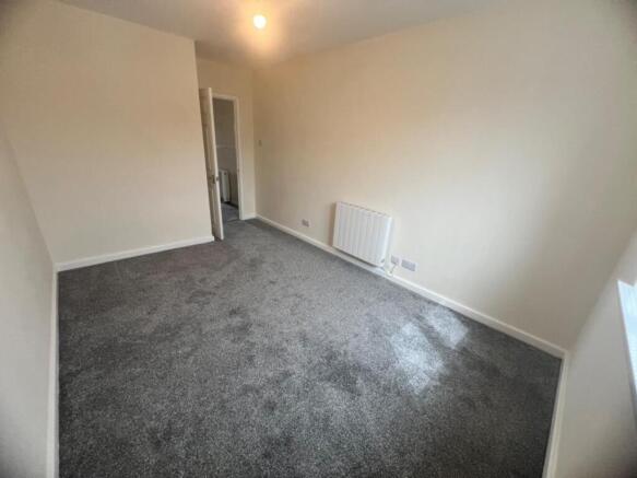 2 bed Flat to rent Image 7