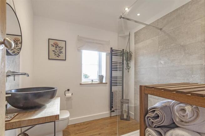 Shower Room-1.jpg