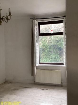 4 bed Terraced for sale Image 8