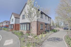 8, Snowdrop Close, Longwick HP27 9TQ