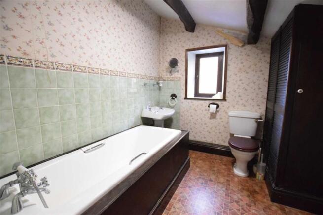 HOUSE BATHROOM
