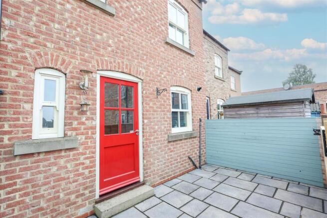 2 bed Terraced for sale Image 9