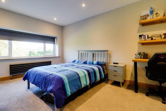 Bedroom 5 (Double)