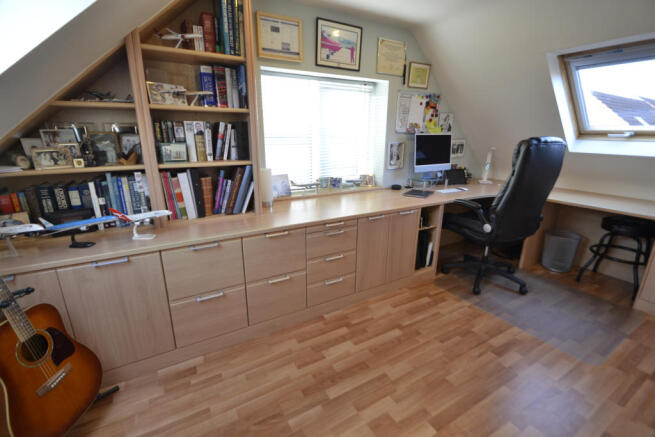 Photo 18