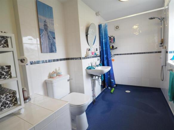 En-Suite Wet Room 709