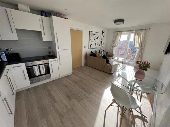 Kitchen/Dining/Lounge