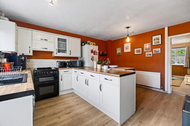 Kitchen Dining Room (2)