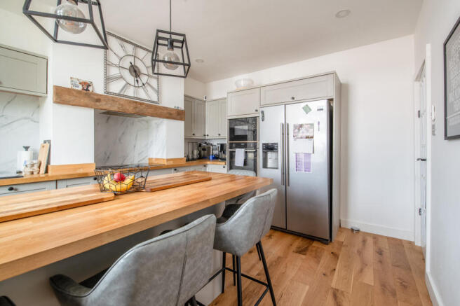 5 bed Terraced for sale Image 11
