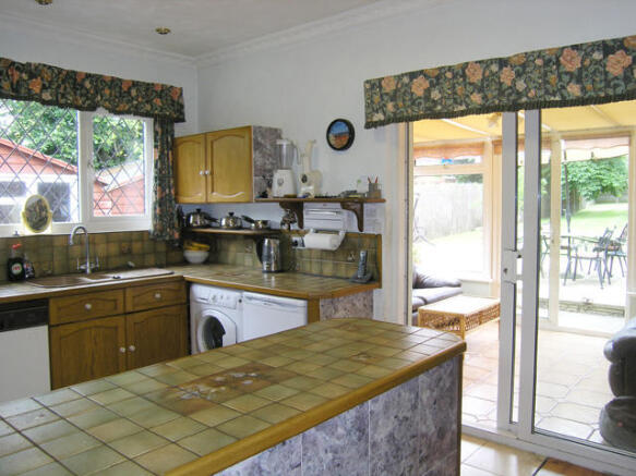 Kitchen to conservatory
