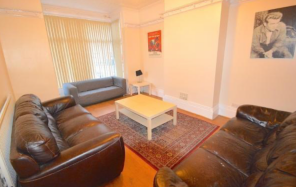 55, Brudenell Mount, Hyde Park, Leeds LS6 1HS