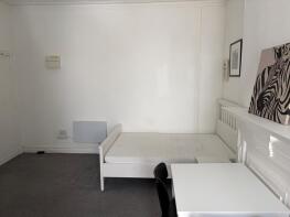 7, Emanuel Avenue, London W3 6JG