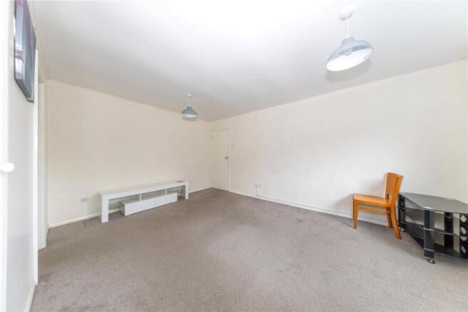 Crawley Green Road, Luton, Bedfordshire, LU2 photo 4