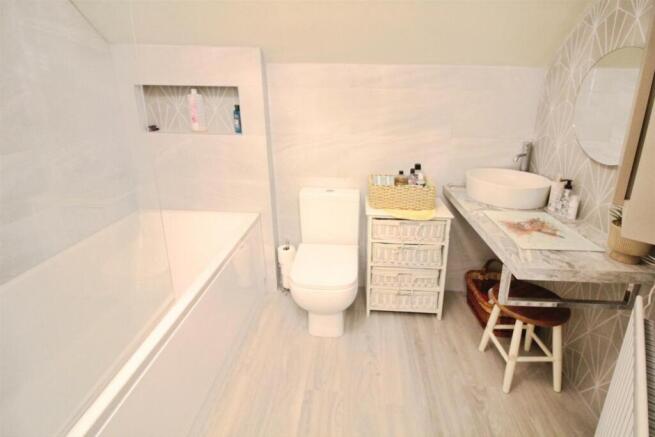 1 bed Apartment for sale Image 9