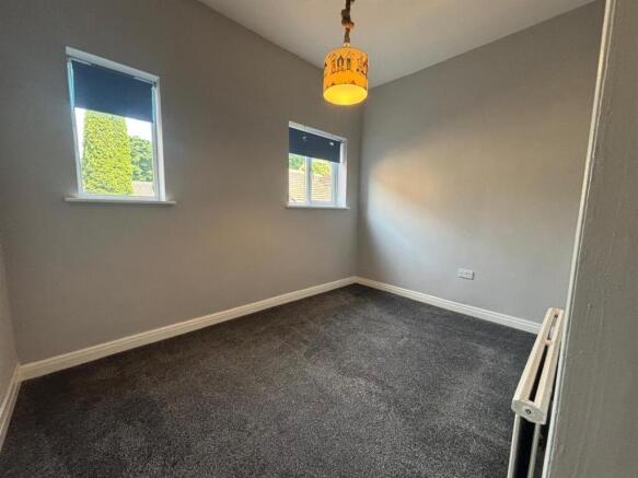 2 bed Apartment for sale Image 10