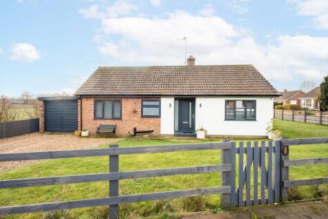 St. Andrews Way, Necton