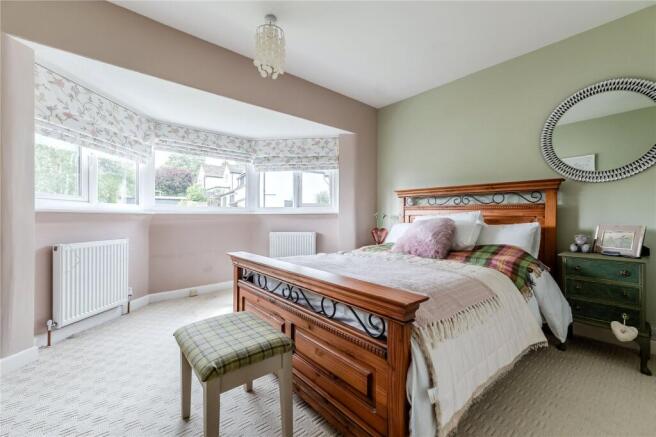 4 bed Detached for sale Image 7